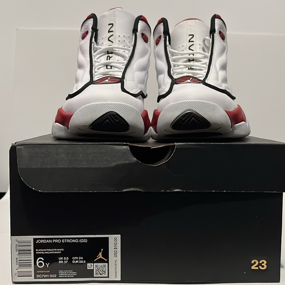 Jordan Pro Strong GS 6Y , with the Box - Picture 7 of 8